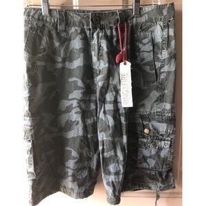 NWT Ring of Fire Boys Camo Shorts Size 18 #0344
